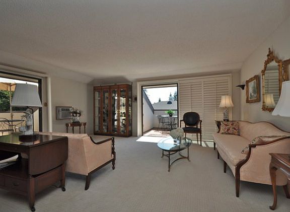 3rd image of 2140 Santa Cruz Ave APT C307