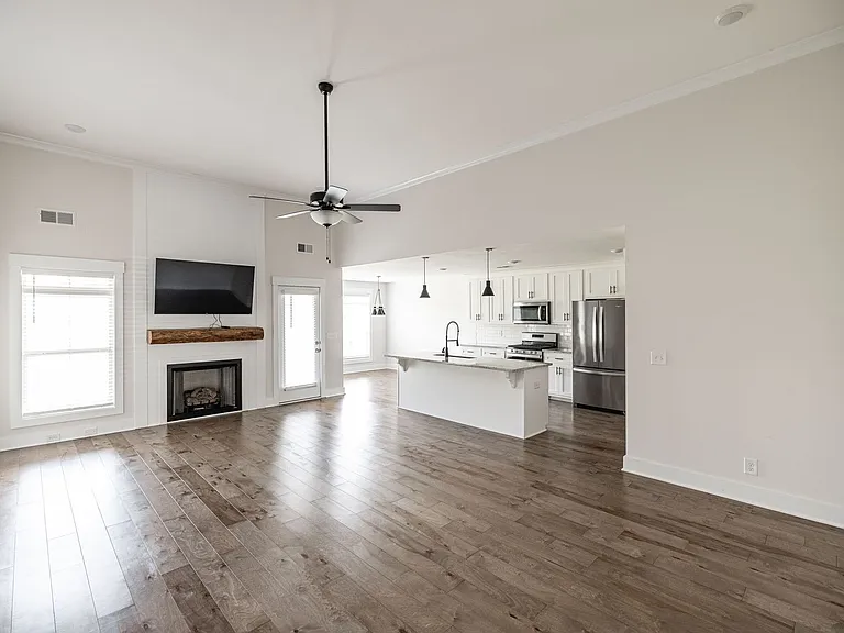 905 Frog Gip Pond Ct — Photo 8