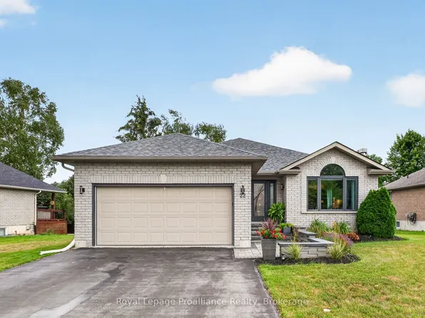 22 Iroquois Ave, Brighton, ON K0K 1H0