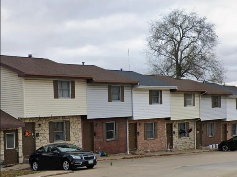 2365 University Ave — Photo 13