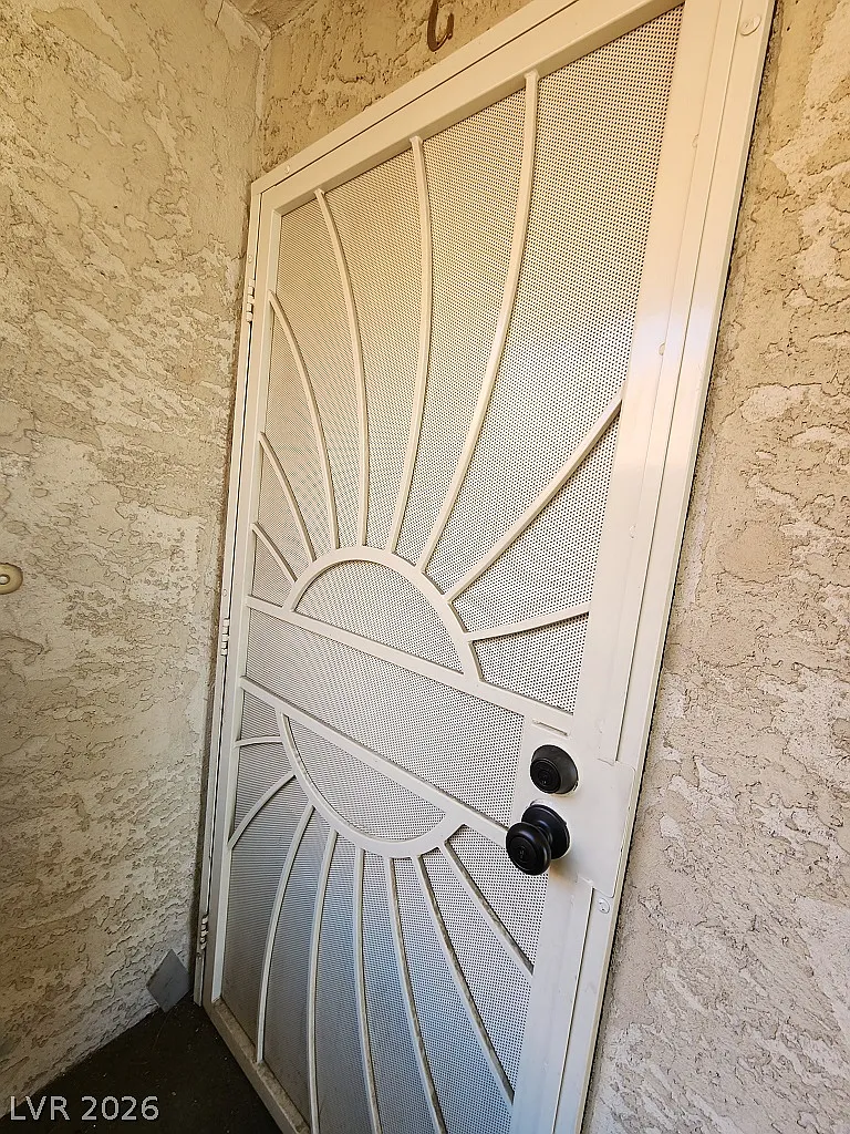 4740 Obannon Dr — Photo 2