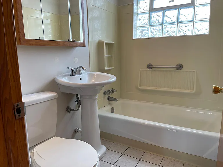 5100 W 79th Pl #1N — Photo 4