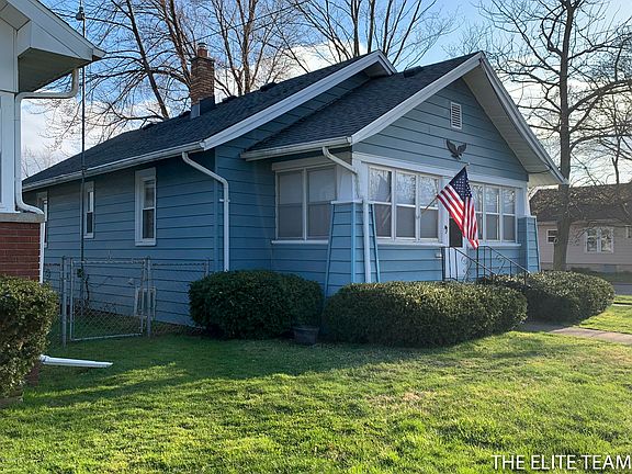 2nd image of 145 Summer St