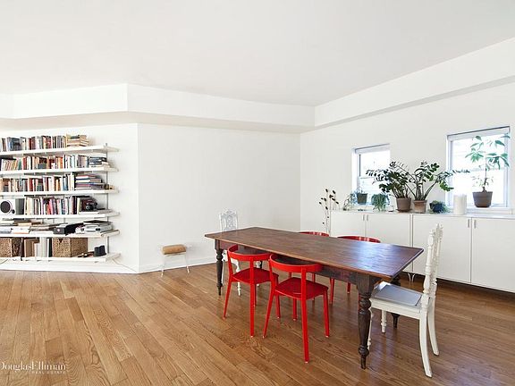 3rd image of 101 Warren St APT A5a