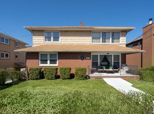 2453 1st St FLOOR 2, Fort Lee, NJ 07024