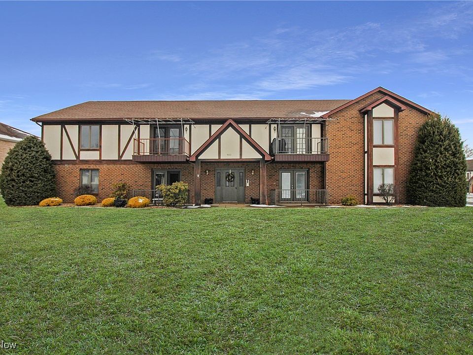 1st image of 901 Pearson Cir Unit 3