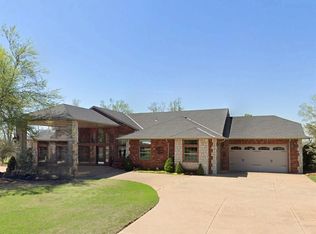 1608 Bentwater Dr, Kingfisher, OK 73750