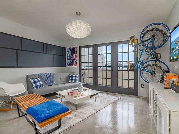 4th image of 835 Osprey Ave #405-2