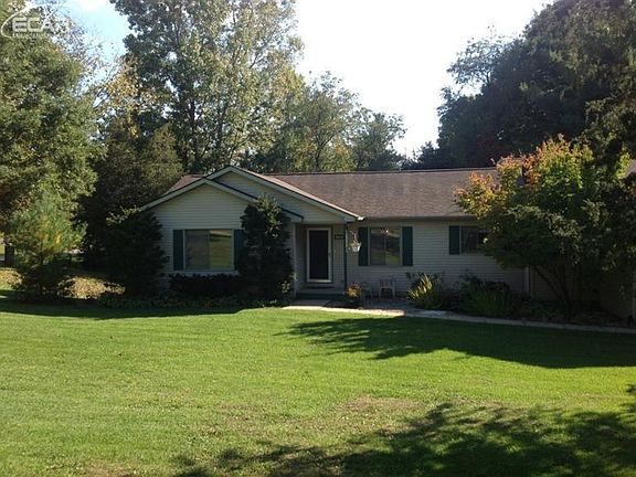 4th image of 7643 Briarwood Cir