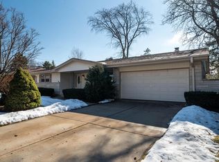 11027 W Derby Ave, Wauwatosa, WI 53225