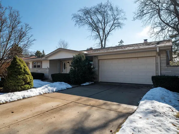 11027 West Derby AVENUE, Wauwatosa, WI 53225