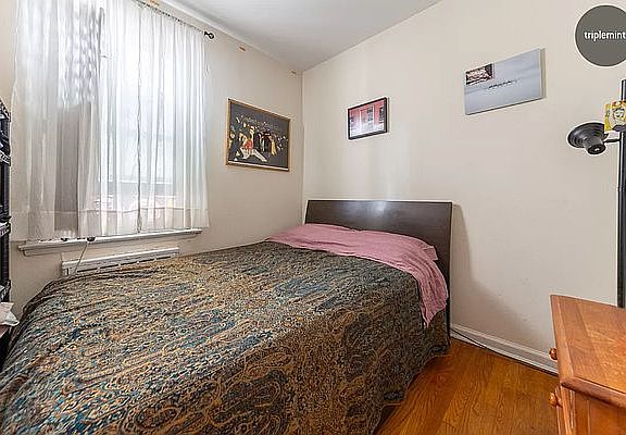 3rd image of 432 E 11th St APT 3R