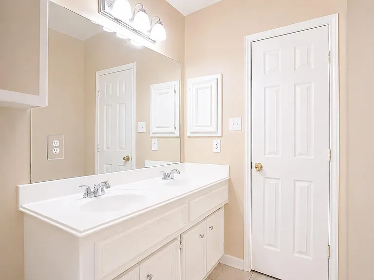 22422 Cascade Springs Dr — Photo 20