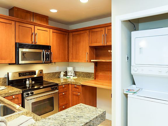 Spacious Kitchen
