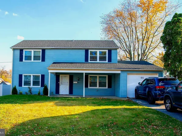 44 Middleton Ln, Willingboro, NJ 08046