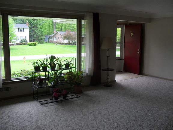 4th image of 6739 Westview Dr
