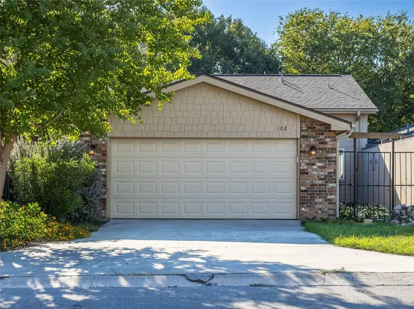 102 Elmwood Dr, New Braunfels, TX 78130
