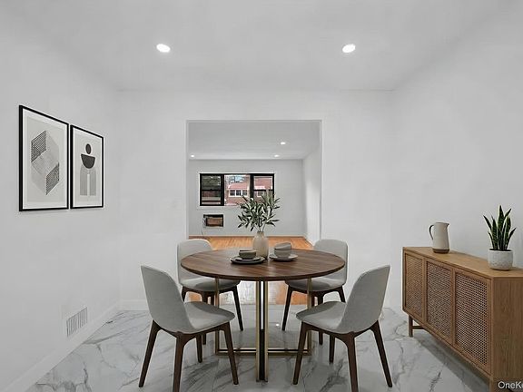 3rd image of 4648 Murdock Avenue