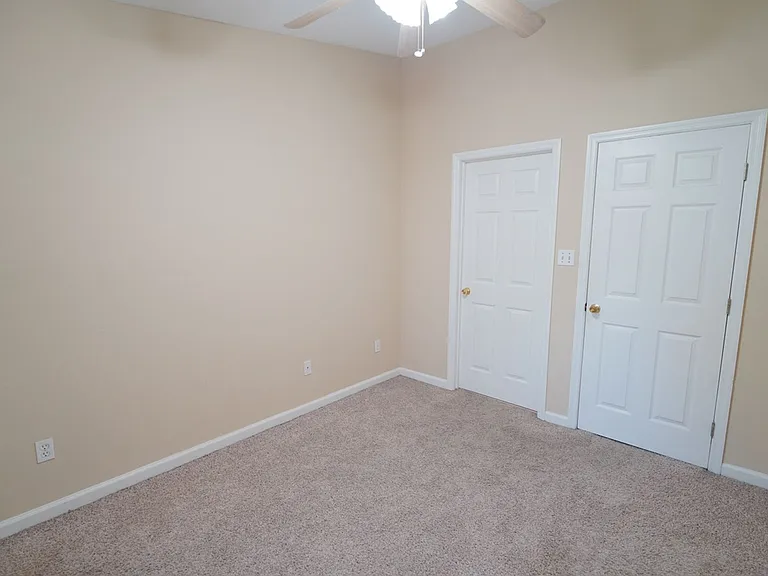 847 W Georgia St — Photo 31