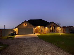 1235 Seaborn Rd, Ponder, TX 76259