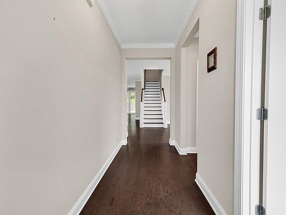 2nd image of 64 Black Pearl Court