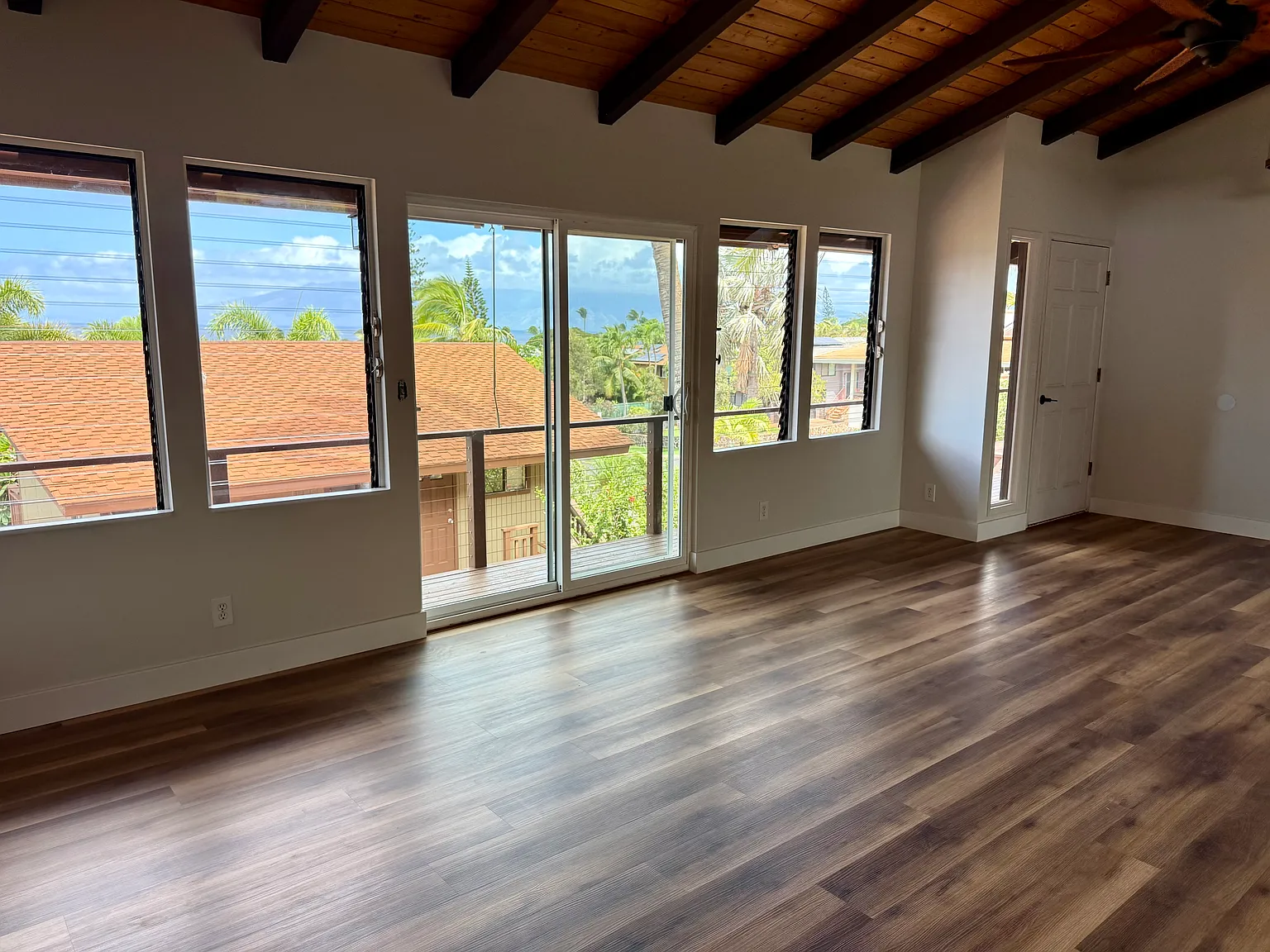 3882 Mahinahina St — Photo 3