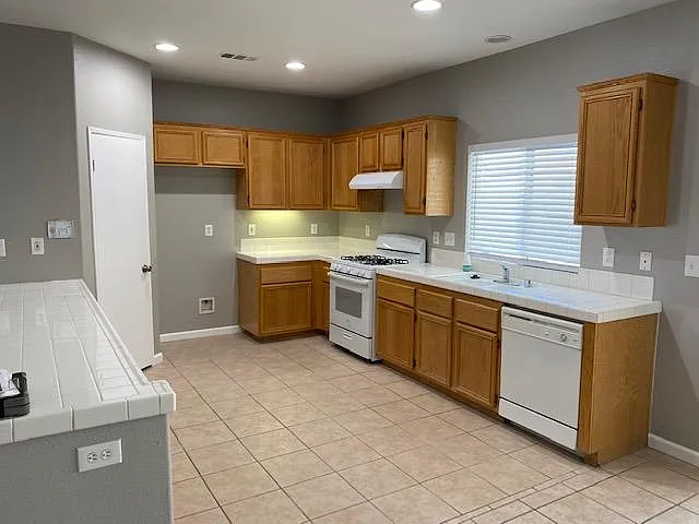 14840 Cheyenne Pl — Photo 5