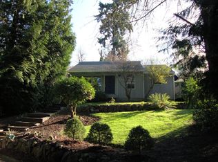 9530 SW 8th Dr, Portland, OR 97219