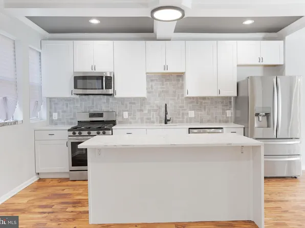 3402 W Franklin St, Baltimore, MD 21229