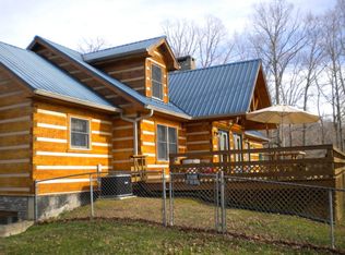 136 Hilltop Rd, Byrdstown, TN 38549