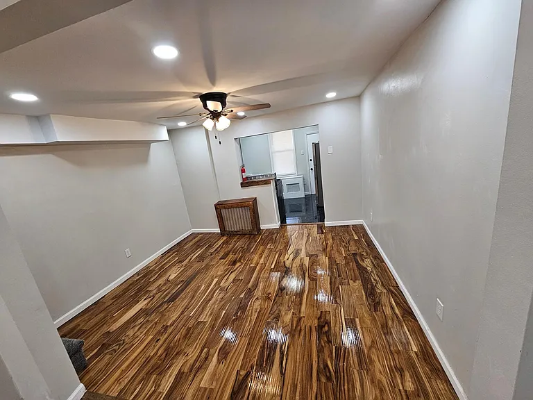 2702 Pratt St — Photo 2