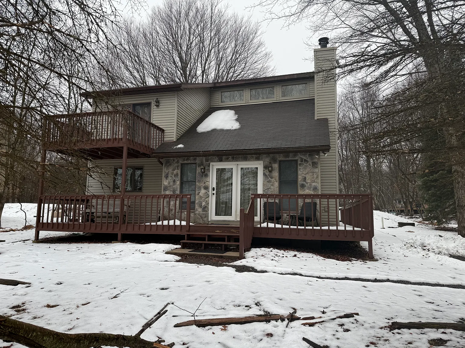 3 bed, 1428 sqft, $2,300 — Photo 1