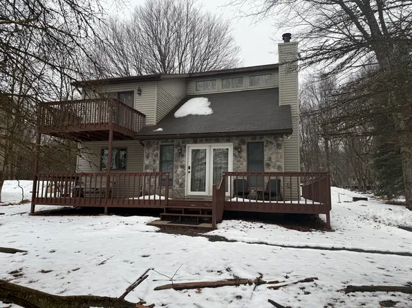 192 Bishop Cir, Albrightsville, PA 18210