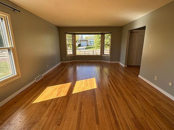 4th image of 5163 Sycamore Rd