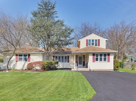 2nd image of 1135 Avrum Dr