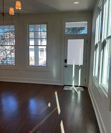 3rd image of 2416 Soniat St