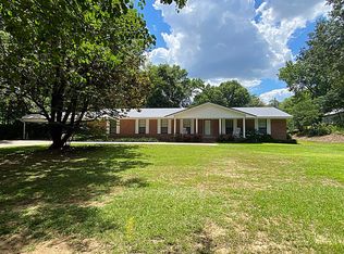 225 Fawn Grove Rd, Mantachie, MS 38855
