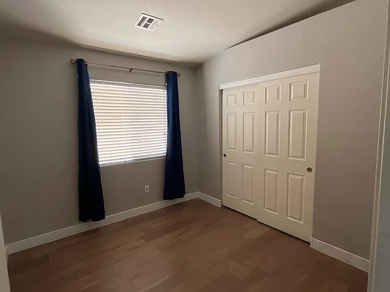 3553 Saint Nazaire Ave — Photo 4