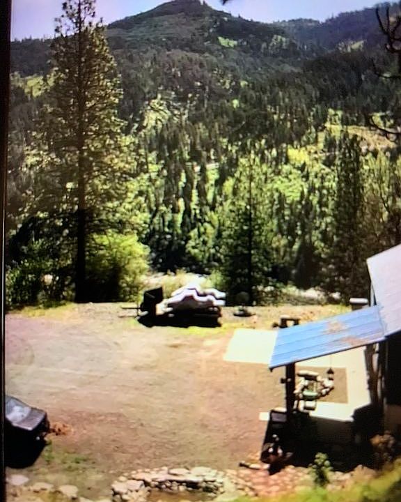 2nd image of 4489 Cavendish Hwy
