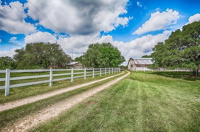 Entry Drive to property