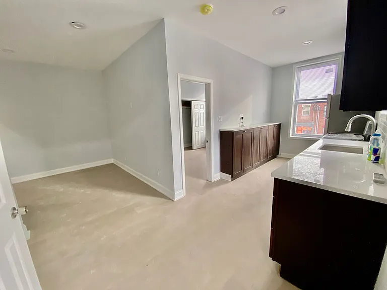 1247 Snyder Ave #2 — Photo 17