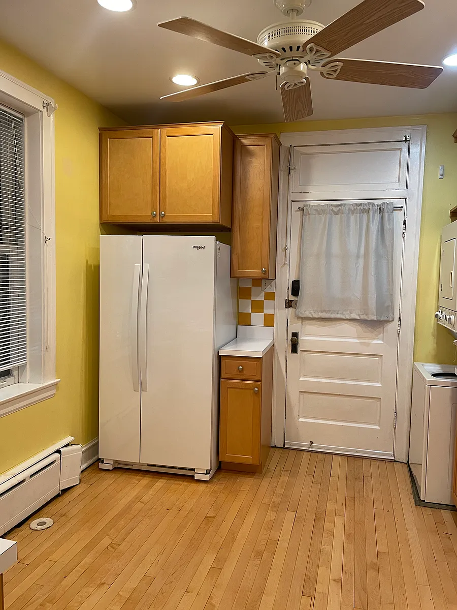 Large refrigerator - 1105 Simpson St #1