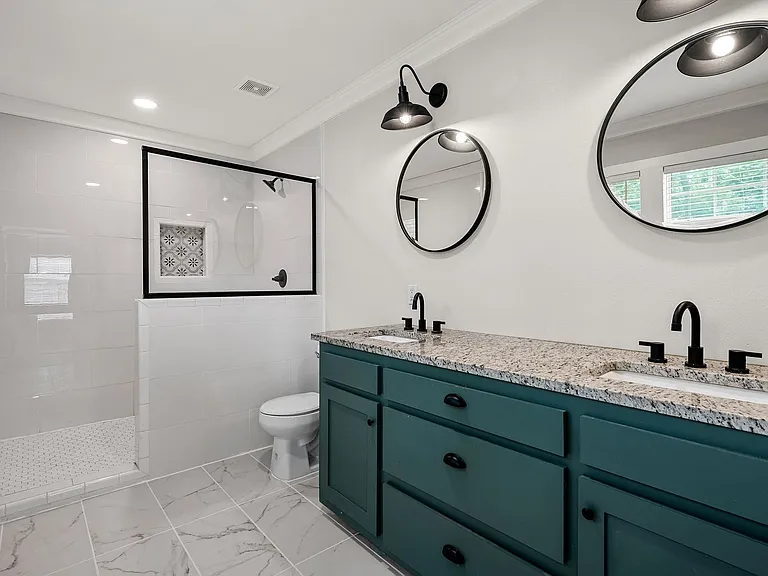 2704 Herring Ave — Photo 15
