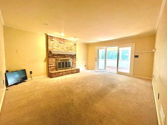 5th image of 9935 Birchwood Ct
