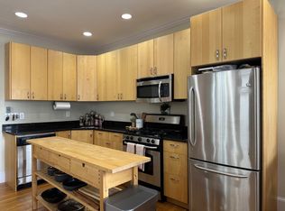 37 Mount Vernon St #2R, Boston, MA 02125