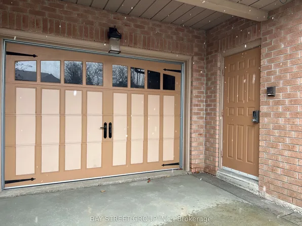 52 Loring Cres, Markham, ON