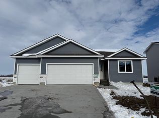 320 NE Chalet St, Elkhart, IA 50073