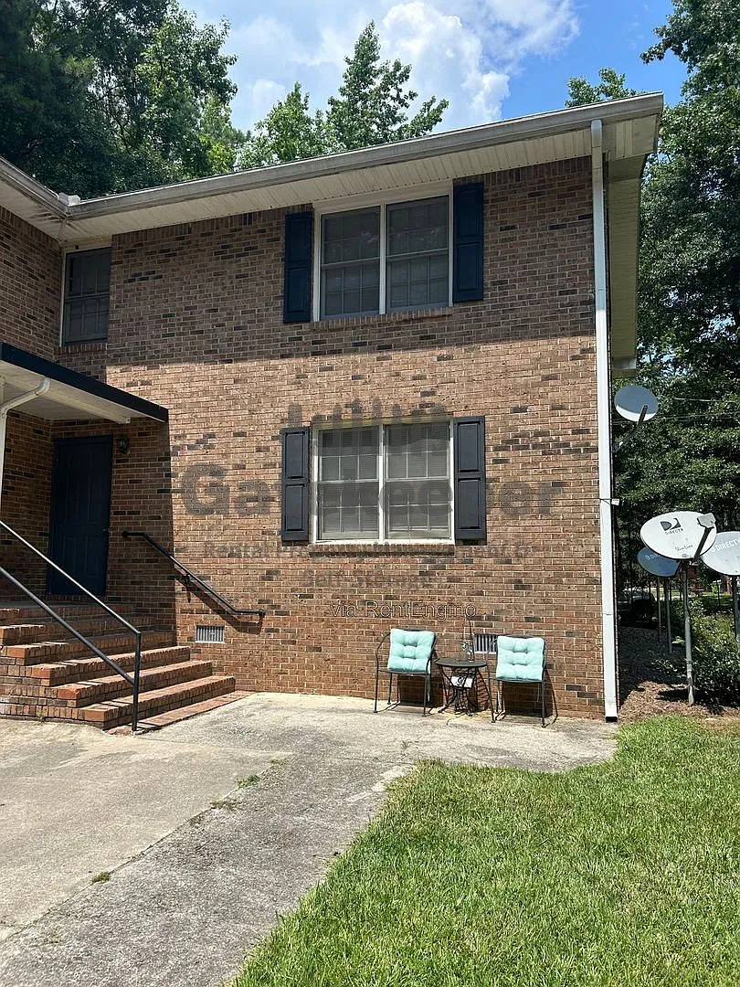1 bed, 1.0 bath, 700 sqft, $1,195 — Photo 2