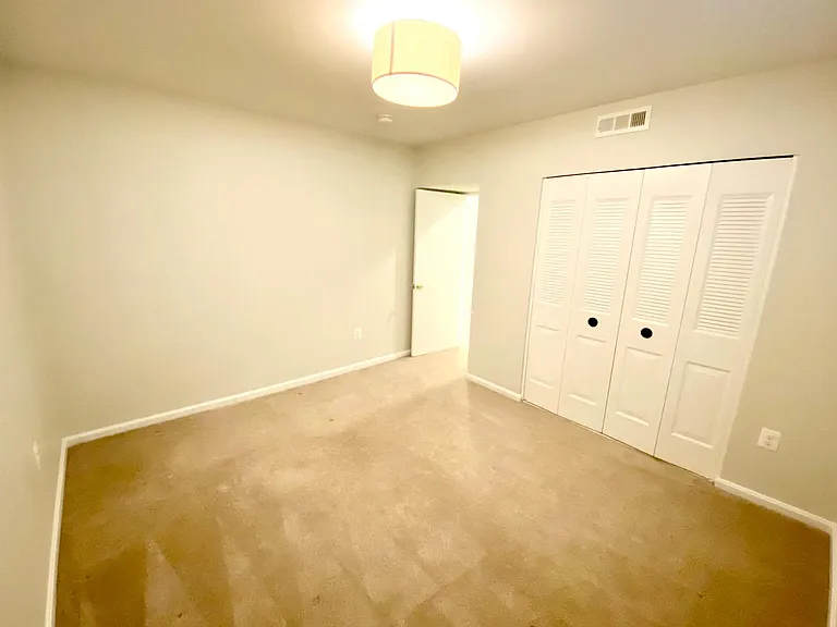 6573 Flagmaker Ct — Photo 15