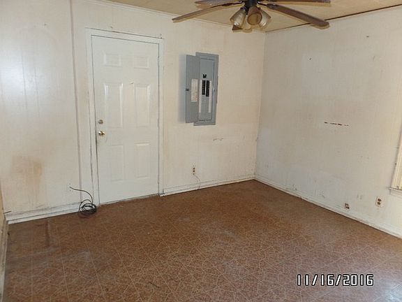 4th image of 1233 Mayo St